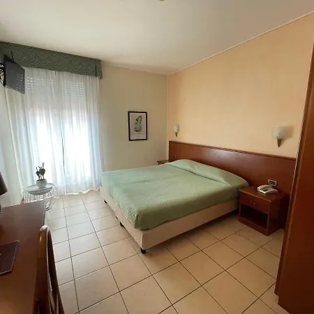 Hotel Virginia 2*